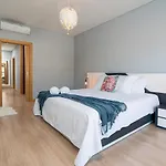 Luxurious - Casa Valentina - Rent2u, Lda Apartment *