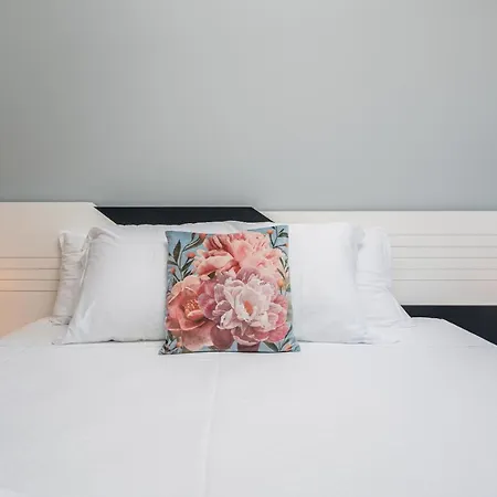 Apartment Luxurious - Casa Valentina - Rent2u, Lda *