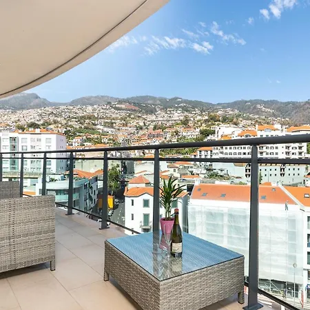 Luxurious - Casa Valentina - Rent2u, Lda Διαμέρισμα Φουνκάλ