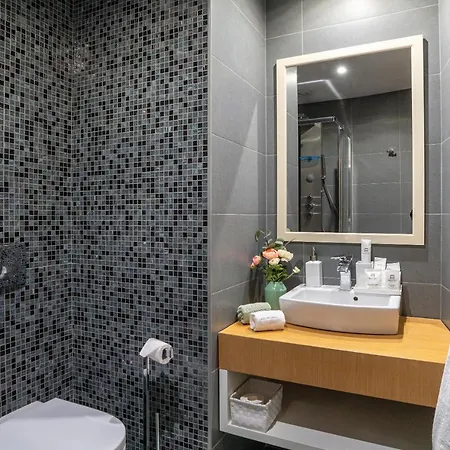 Apartment Luxurious - Casa Valentina - Rent2u, Lda *