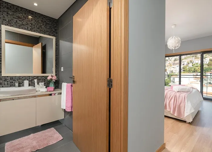 Luxurious - Casa Valentina - Rent2u, Lda 아파트