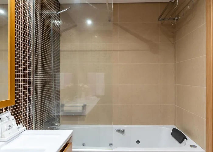 Luxurious - Casa Valentina - Rent2u, Lda 아파트 푼샬