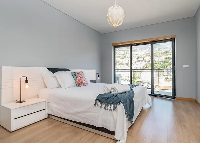 아파트 Luxurious - Casa Valentina - Rent2u, Lda