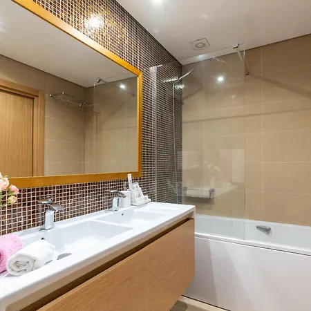 Lejlighed Luxurious - Casa Valentina - Rent2u, Lda