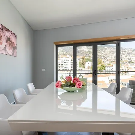 Luxurious - Casa Valentina - Rent2u, Lda Funchal (Madeira)