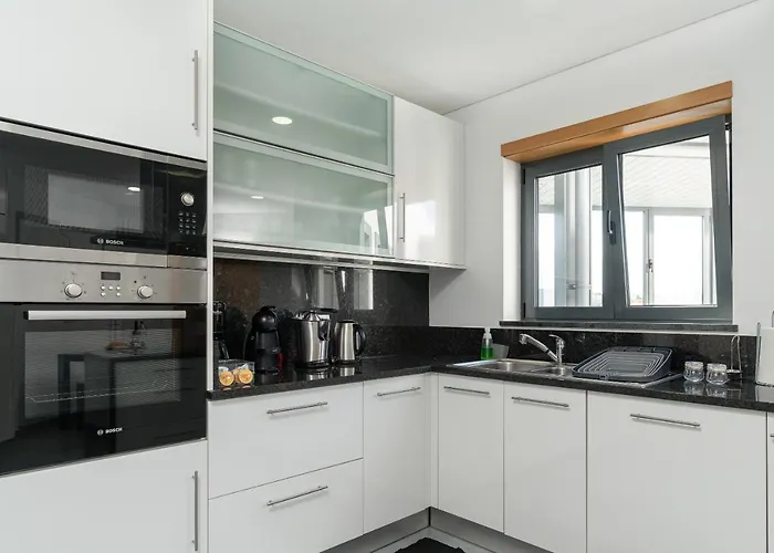 Luxurious - Casa Valentina - Rent2u, Lda *