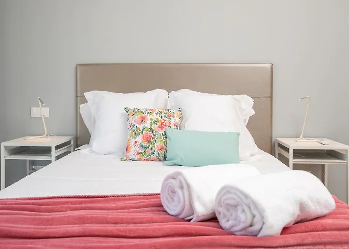Luxurious - Casa Valentina - Rent2u, Lda