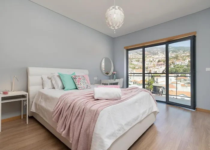 Lejlighed Luxurious - Casa Valentina - Rent2u, Lda *