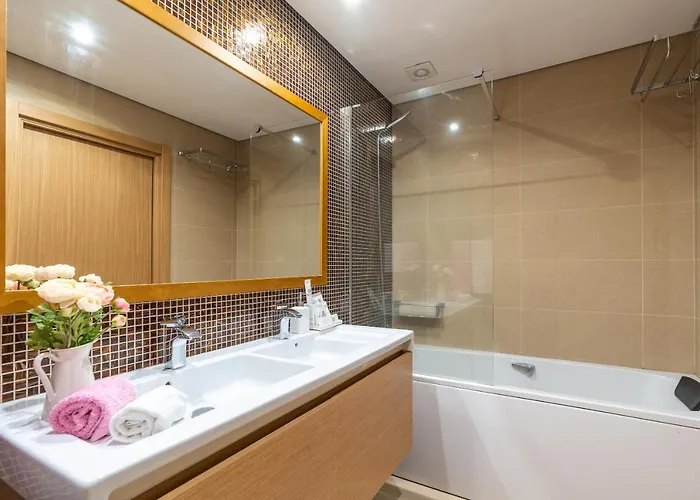 Lejlighed Luxurious - Casa Valentina - Rent2u, Lda