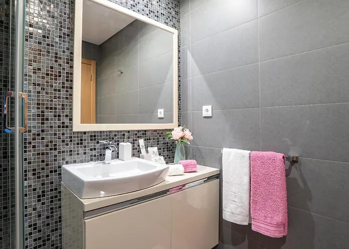 Luxurious - Casa Valentina - Rent2u, Lda * Funchal (Madeira)