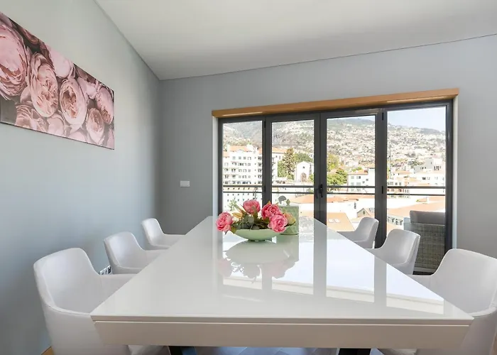 Luxurious - Casa Valentina - Rent2u, Lda Funchal (Madeira)
